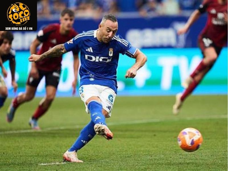 Khoảnh khắc Cazorla trở lại sân cỏ sau chấn thương